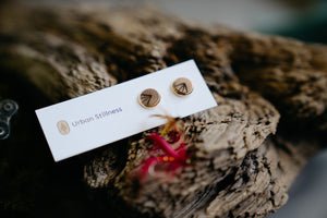 el Nina design urban stillness mountain walnut earrings on branded card
